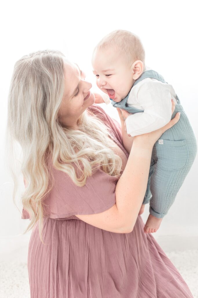 Studio Neue hosts a 6 month milestone session for Brooke Leigh Photography, a Plymouth Michigan Newborn Photographer